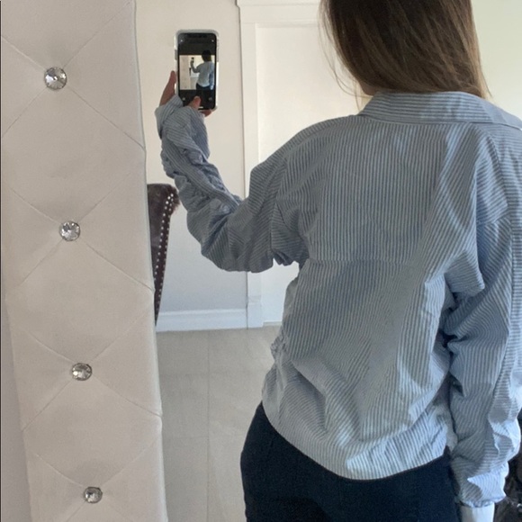 AO Ruffle Collar Top - Picture 6 of 7